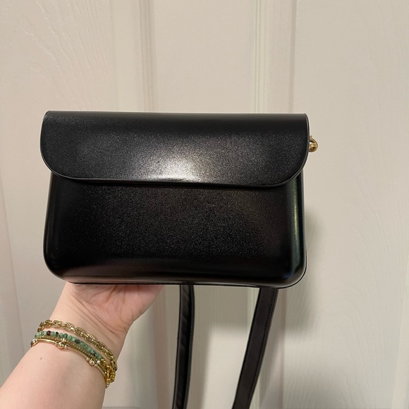 Carly Jean Los Angeles New York convertible Purse - Picture 2 of 9